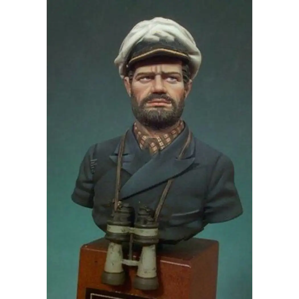 1/10 BUST Resin Model Kit German Officer U-Boat Commander WW2 Unpainted - Model-Fan-Store