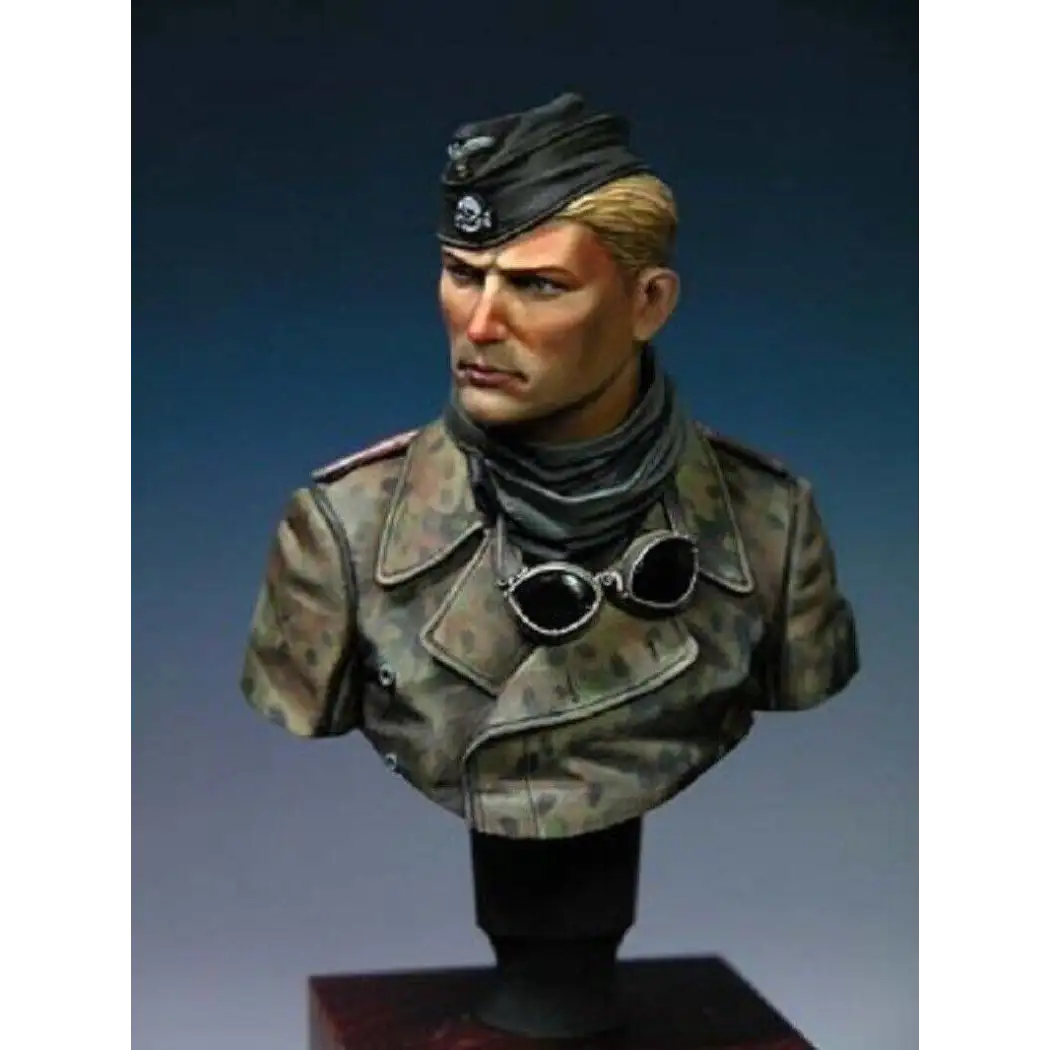 1/10 BUST Resin Model Kit German Soldier Pilot Air Force WW2 Unpainted - Model-Fan-Store