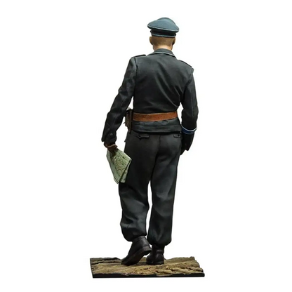 1/16 Resin Model Kit German Officer Tankman WW2 Unpainted - Model-Fan-Store