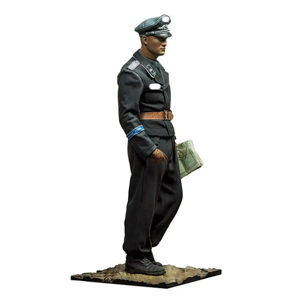 1/16 Resin Model Kit German Officer Tankman WW2 Unpainted - Model-Fan-Store