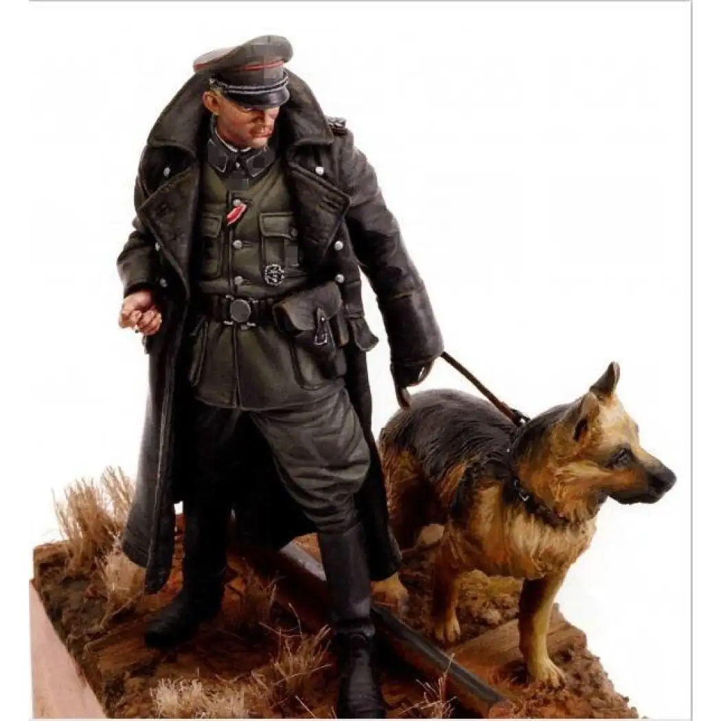 1/20 Resin Model Kit German Officerr with Dog WW2 Unpainted - Model-Fan-Store