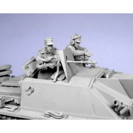 1/35 2pcs Resin Model Kit German Soldiers Tank Crew WW2 Unpainted - Model-Fan-Store