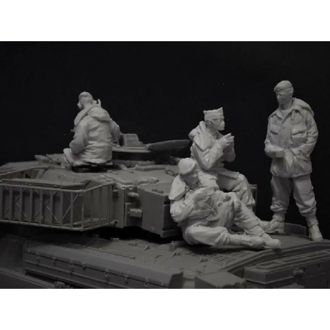 1/35 4pcs Resin Model Kit British Soldiers Tank Crew WW2 Unpainted - Model-Fan-Store