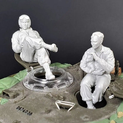 1/35 4pcs Resin Model Kit US Soldiers Sherman Tank Crew WW2 no tank Unpainted - Model-Fan-Store