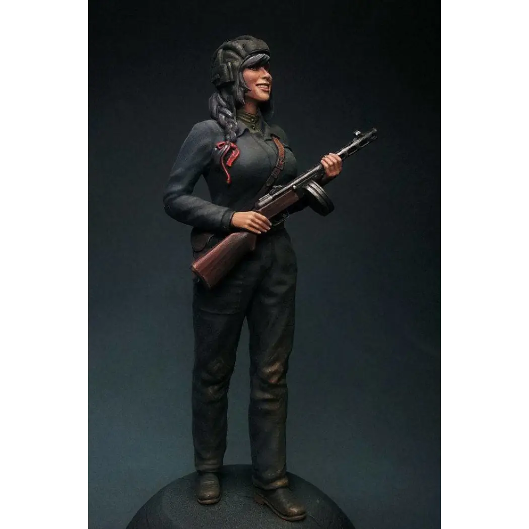 1/16 Resin Model Kit Beautiful Girl Soviet Soldier Tanker WW2 Pin Up Unpainted - Model-Fan-Store