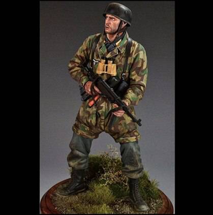 1/9 200mm Resin Model Kit German Soldier Infantryman WW2 Unpainted - Model-Fan-Store