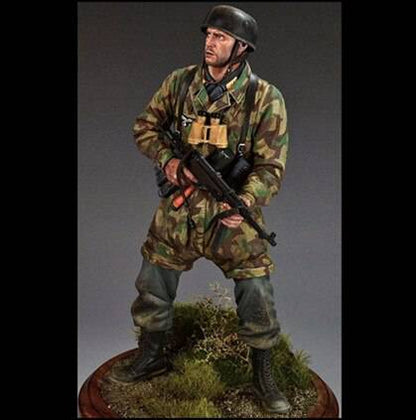 1/9 200mm Resin Model Kit German Soldier Infantryman WW2 Unpainted - Model-Fan-Store