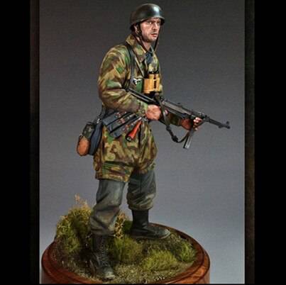 1/9 200mm Resin Model Kit German Soldier Infantryman WW2 Unpainted - Model-Fan-Store