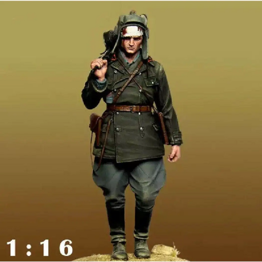 1/16 Resin Model Kit Soviet Soldier After the Battle Tankman WW2 Unpainted - Model-Fan-Store