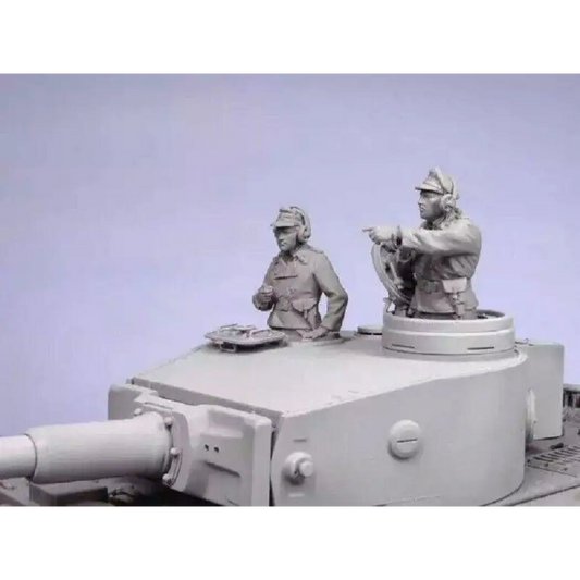 1/35 2pcs Resin Model Kit German Soldiers Tank Crew no tank WW2 Unpainted - Model-Fan-Store