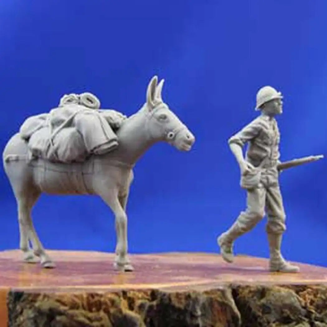 1/35 Resin Model Kit French Soldier and Donkey WW2 Unpainted - Model-Fan-Store