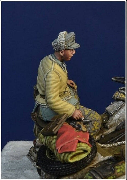 1/35 Resin Model Kit German Soldier Infantry WW2 (no moto) Unpainted - Model-Fan-Store