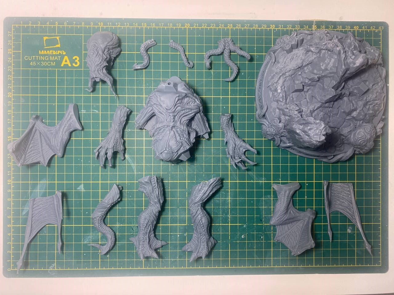 1/35 - 1/6 3D Print Model Kit Fantasy Monster Cthulhu Unpainted