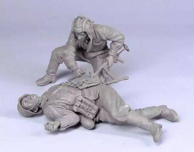 1/35 Resin Model Kit Soviet & German Soldiers WW2 Unpainted - Model-Fan-Store