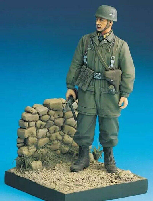 1/16 Resin Model Kit German Soldier Paratrooper (with base) WW2 Unpainted - Model-Fan-Store