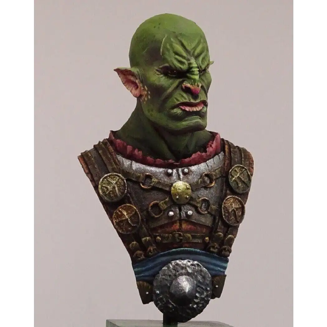 1/10 BUST Resin Model Kit Orc Warrior General Warcraft Unpainted - Model-Fan-Store