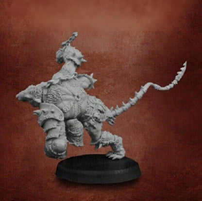 28mm Resin Model Kit Fantasy War Rat Unpainted