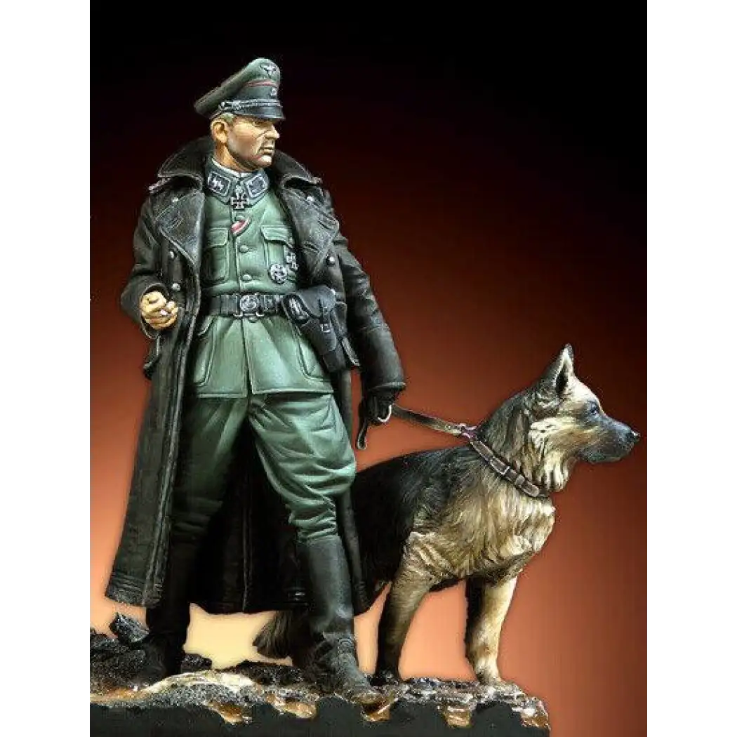 1/20 Resin Model Kit German Officer with Dog WW2 Unpainted