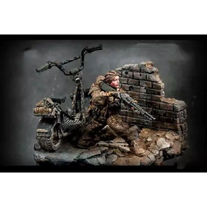 1/24 75mm Resin Model Kit Girl Stalker Madmax (with base, moto) Unpainted - Model-Fan-Store