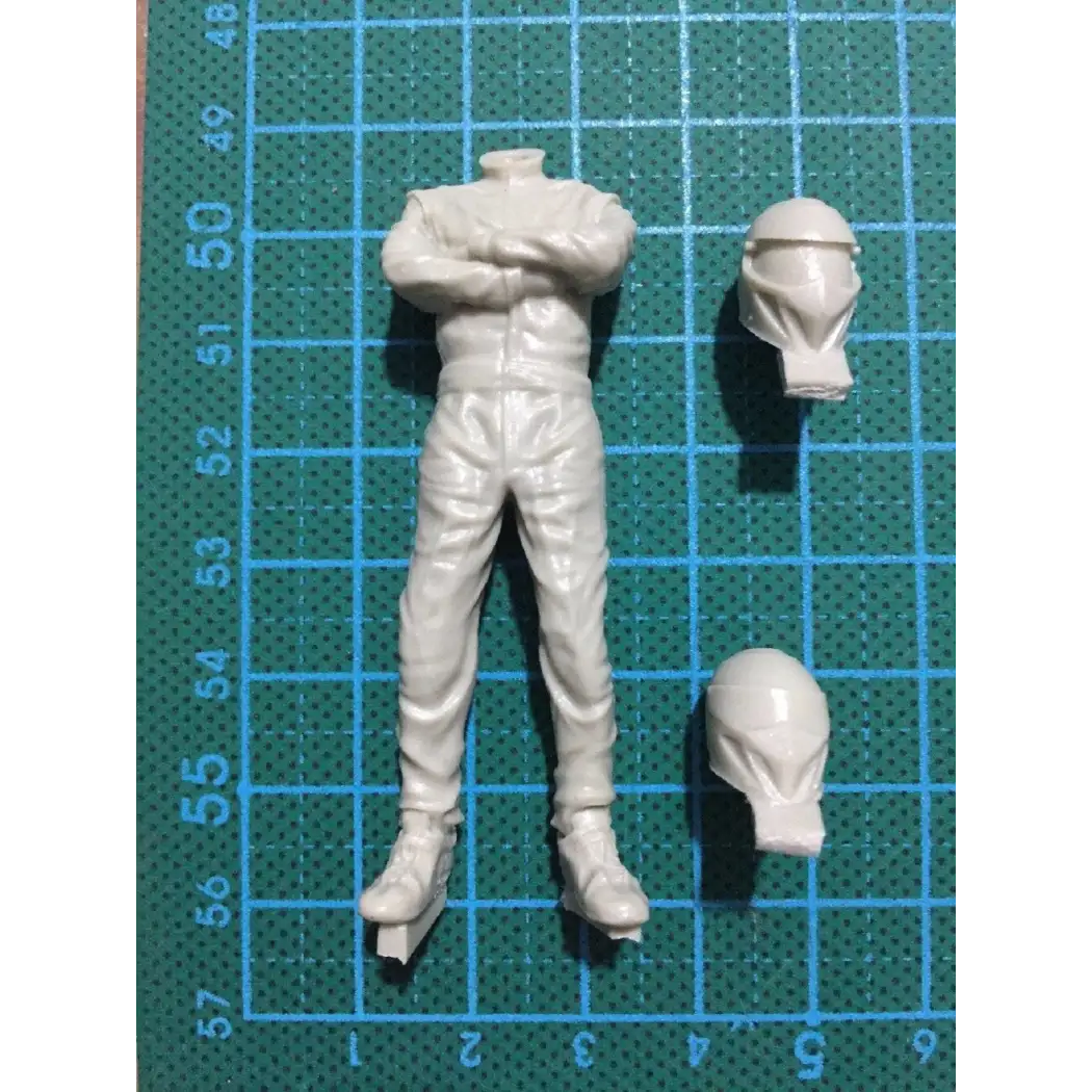 1/24 75mm Resin Model Kit Strong Racing Driver Speed (no Car) Moto Unpainted - Model-Fan-Store