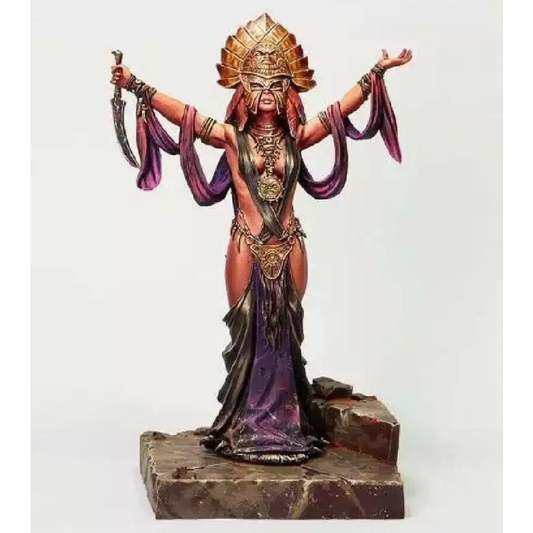 1/24 Resin Model Kit Beautiful Girl Ritual Priestess of the Sun Unpainted - Model-Fan-Store