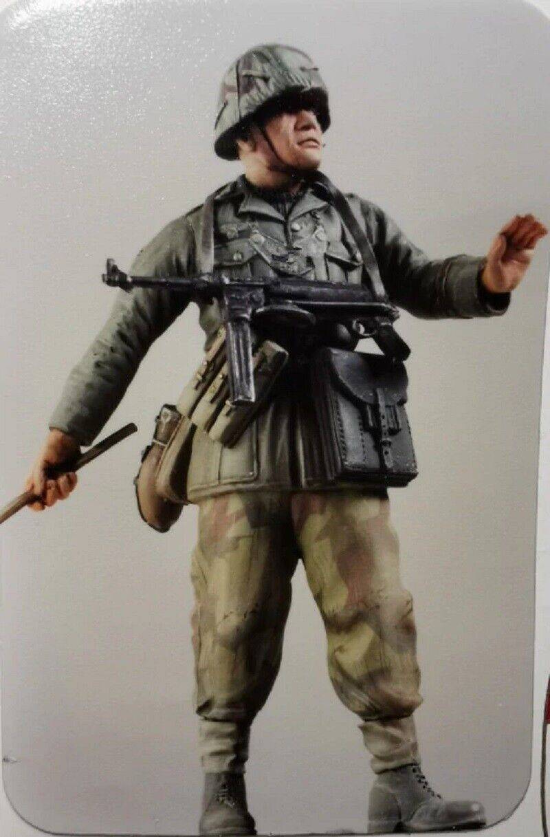 1/24 Resin Model Kit German Soldier Infantry WW2 Unpainted - Model-Fan-Store