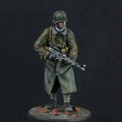 1/24 Resin Model Kit German Soldier Infantryman WW2 Unpainted - Model-Fan-Store