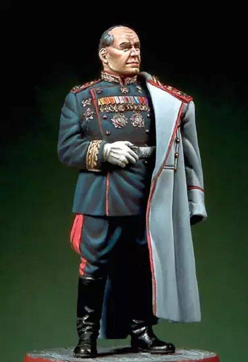 1/32 Resin Model Kit Soviet Marshal Zhukov WW2 Unpainted Unasambled A28 - Model-Fan-Store