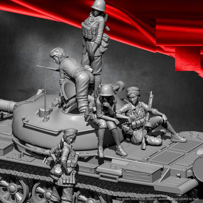 1/35 5pcs Resin Model Kit Chinese Soldiers Beautiful Girl (no tank) Unpainted - Model-Fan-Store