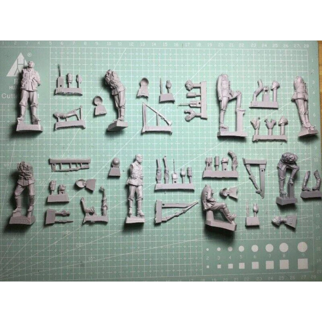 1/35 8pcs Resin Model Kit German Soldiers Infantry Wehrmach WW2 Unpainted - Model-Fan-Store