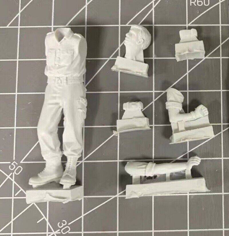 1/35 Resin Model Kit Australian Soldier Vietnam War Tankman Unpainted - Model-Fan-Store