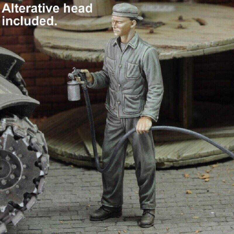 1/35 Resin Model Kit Geran Soldier Tank Mechanic WW2 Unpainted - Model-Fan-Store