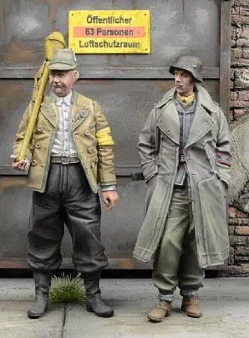 1/35 Resin Model Kit German Citizens Soldiers WW2 Unpainted - Model-Fan-Store