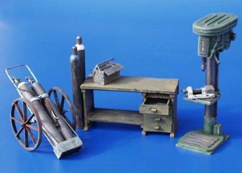 1/35 Resin Model Kit German Machine Tool Equipment WW2 Unpaunted - Model-Fan-Store