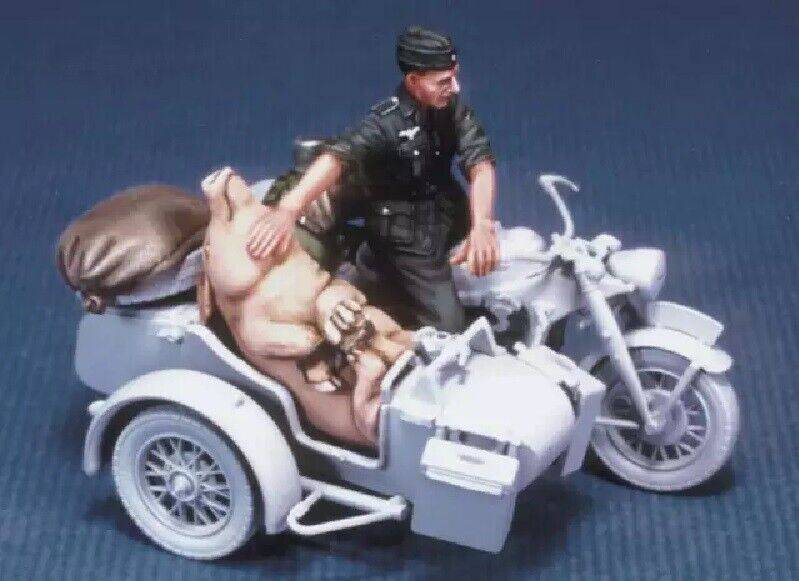 1/35 Resin Model Kit German motorcycle rider with a pig no moto Unpainted - Model-Fan-Store