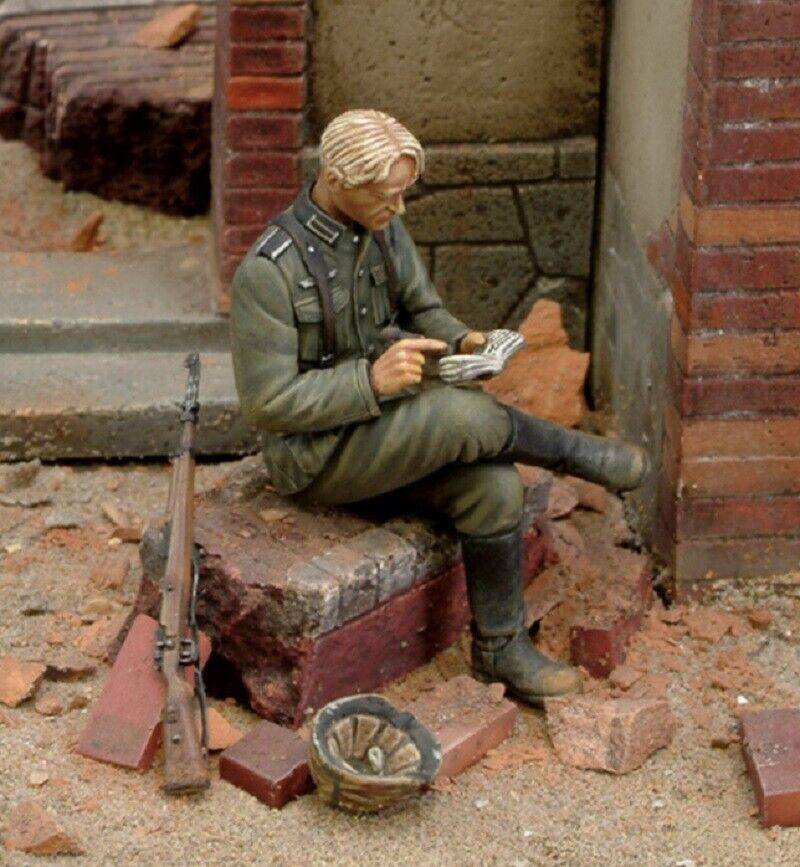 1/35 Resin Model Kit German Soldier Infantry WW2 Unpainted - Model-Fan-Store