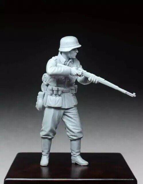 1/35 Resin Model Kit German Soldier Infantry WW2 Unpainted - Model-Fan-Store