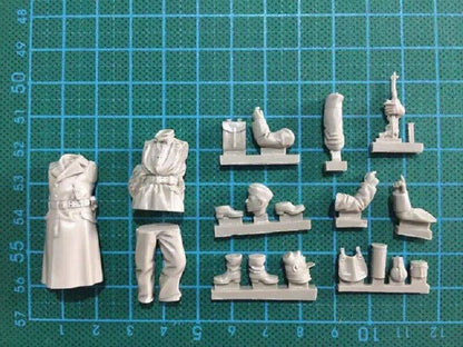 1/35 Resin Model Kit German Soldiers (no car) WW2 Unpainted - Model-Fan-Store