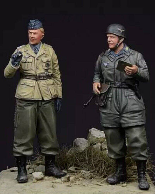 1/35 Resin Model Kit German Soldiers Paratroopers WW2 Unpainted - Model-Fan-Store