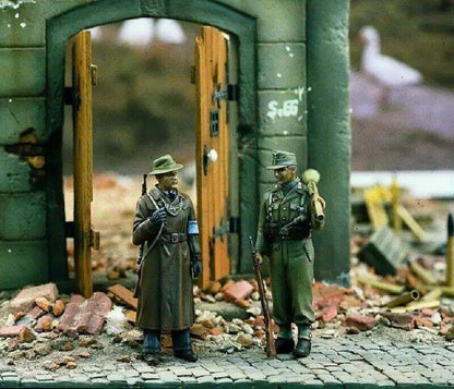 1/35 Resin Model Kit German Soldiers Volksgrenadiers WW2 Unpainted - Model-Fan-Store