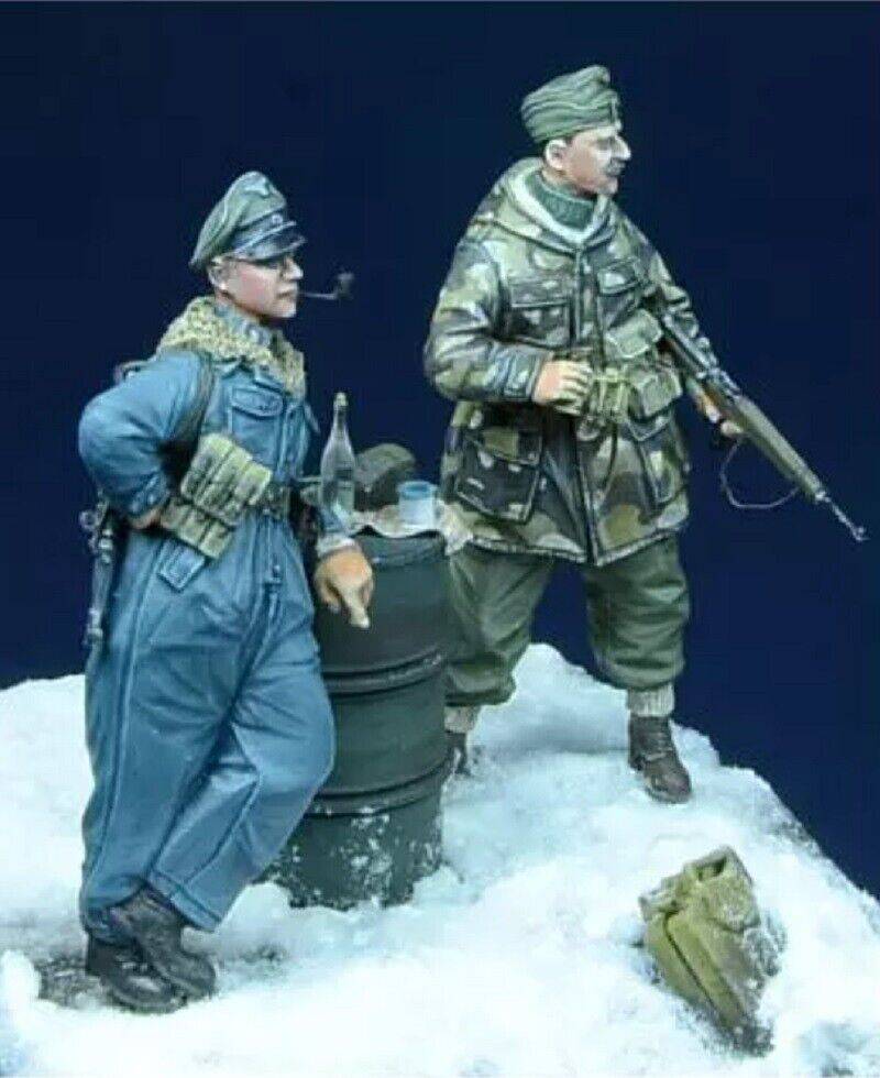 1/35 Resin Model Kit Hungarian Soldiers Infantry WW2 Unpainted - Model-Fan-Store