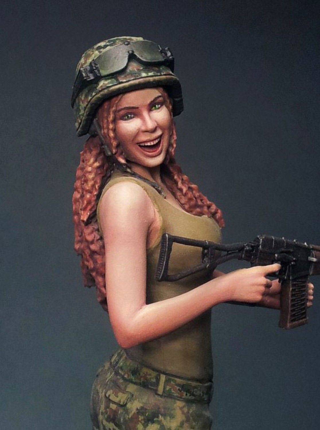 1/35 Resin Model Kit Modern Beautiful Girl Russian Woman Soldier Unpainted - Model-Fan-Store