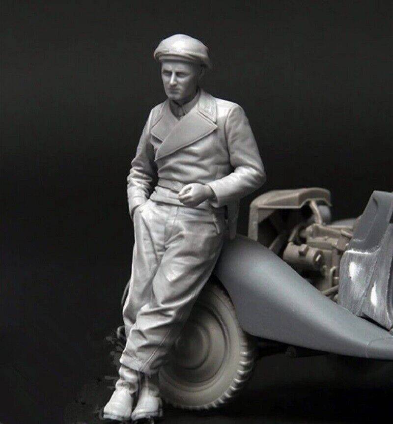 1/35 Resin Model Kit Race Car Driver from the 1930's Unpainted A28 - Model-Fan-Store