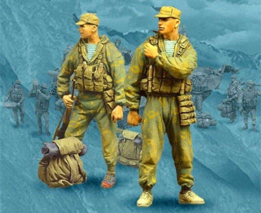 1/35 Resin Model Kit Russian Soviet Soldiers Infantry Unpainted A28 - Model-Fan-Store