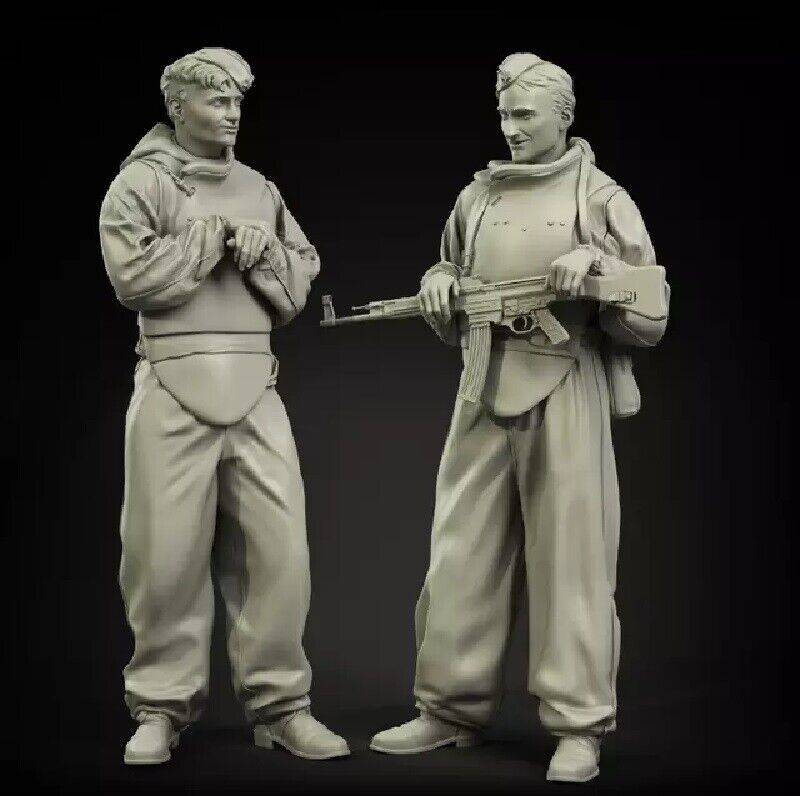 1/35 Resin Model Kit Soviet Soldiers Engineers WW2 Unpainted - Model-Fan-Store