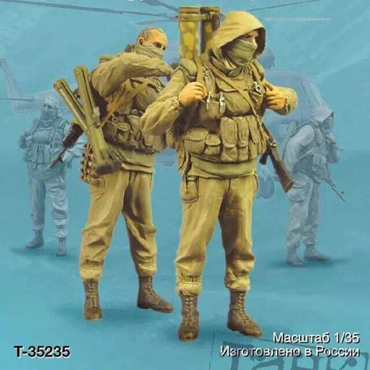 1/35 Resin Model Kit Soviet Soldiers Special Unit Unpainted - Model-Fan-Store