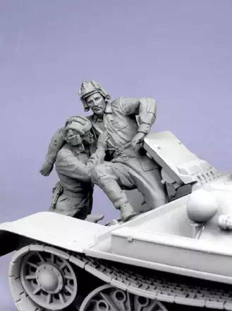 1/35 Resin Model Kit Soviet Soldiers Tank Crew (no tank) WW2 Unpainted - Model-Fan-Store