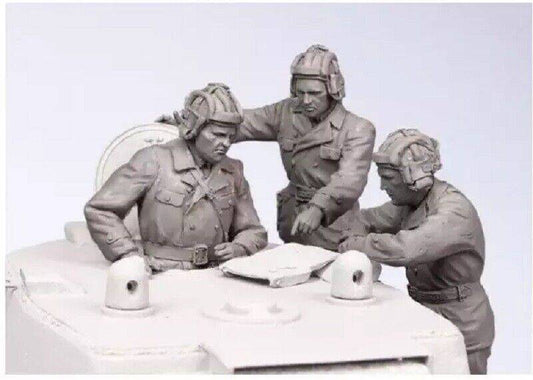 1/35 Resin Model Kit Soviet Soldiers Tank Crew (no Tank) WW2 Unpainted - Model-Fan-Store