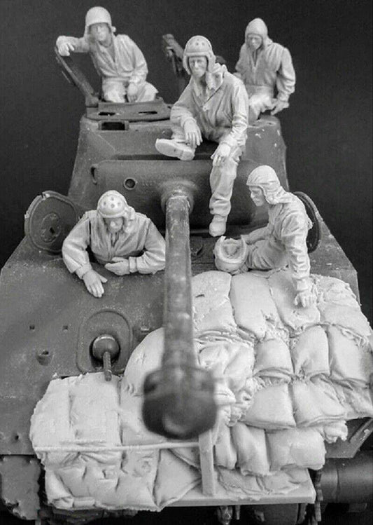 1/35 Resin Model Kit US Soldiers Sherman Tank Crew (no tank) WW2 Unpainted - Model-Fan-Store