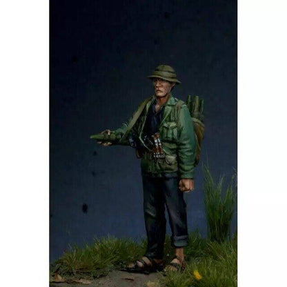 1/35 Resin Model Kit Vietnam War Vietnamese Soldier Unpainted - Model-Fan-Store